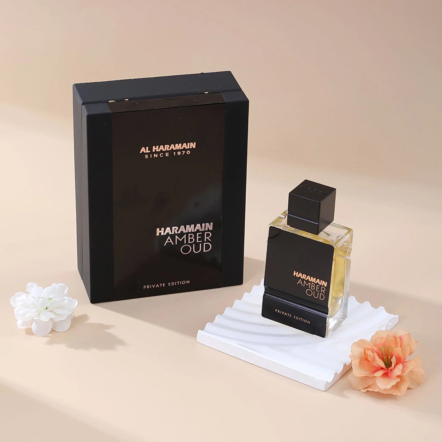 Amber Oud Private Edition is a neutral wood oriental perfume, 2.0oz60ml for both men and women