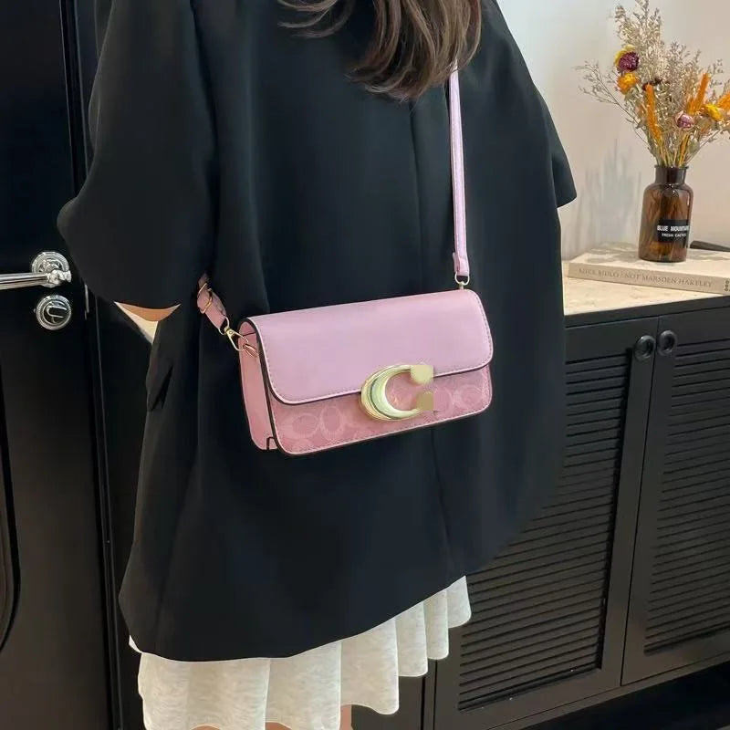 New Bag Women's New Versatile Small Square Bag Fashion Design Retro Tofu Bag High-grade Texture Shoulder Messenger Bag