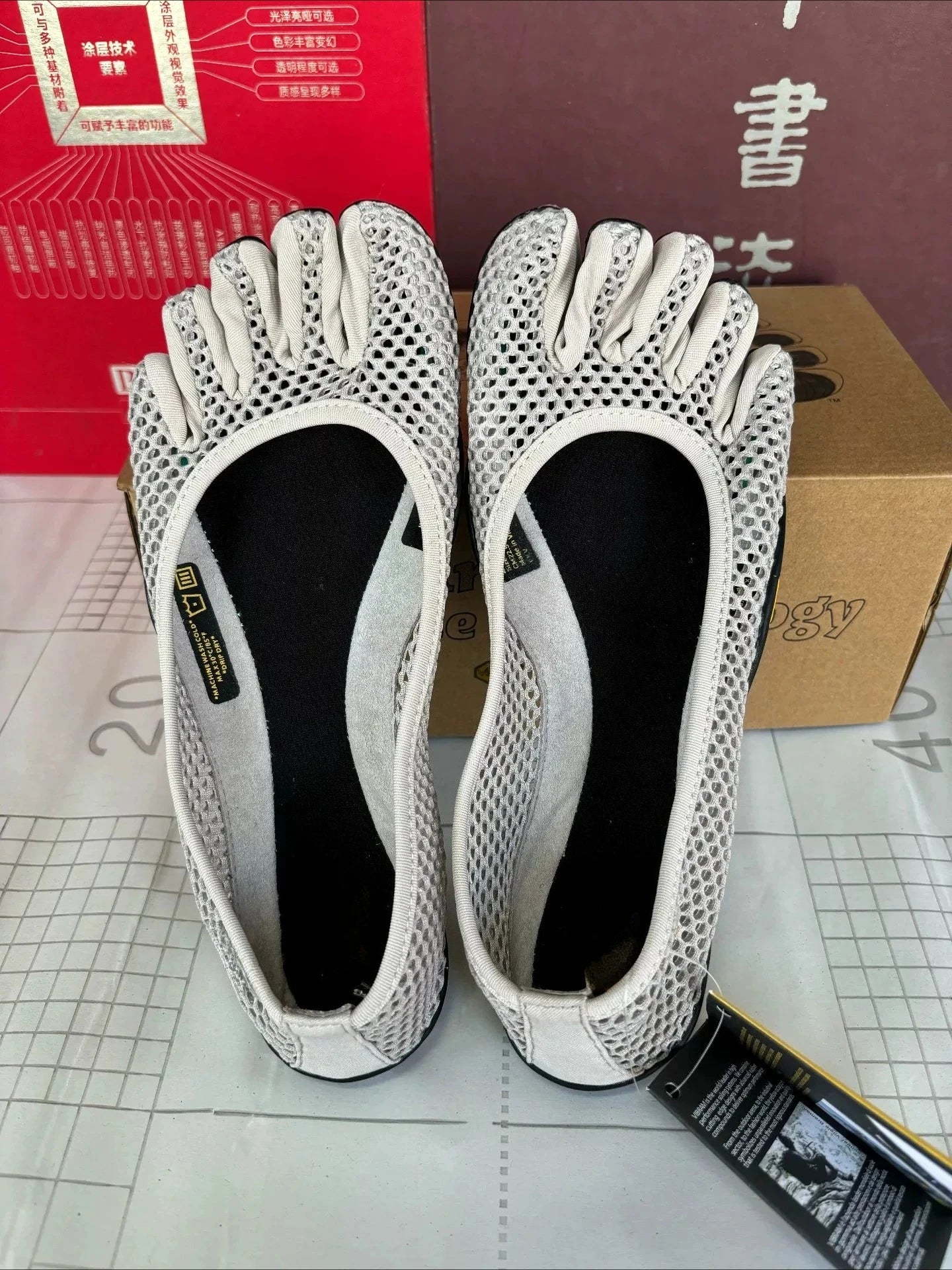 Five Fingers Breathable Non-Slip Barefoot Yoga Shoes Lightweight Indoor Gym Training Dance Casual Sports Sneakers