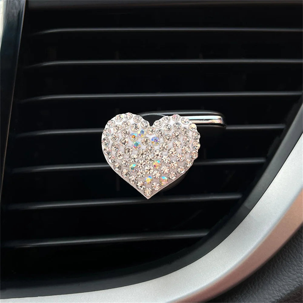 Car Air Outlet Perfume Clips Rhinestone Heart-shaped Car Air Conditioning Vent Decoration Clip Air Freshener Car Accessories