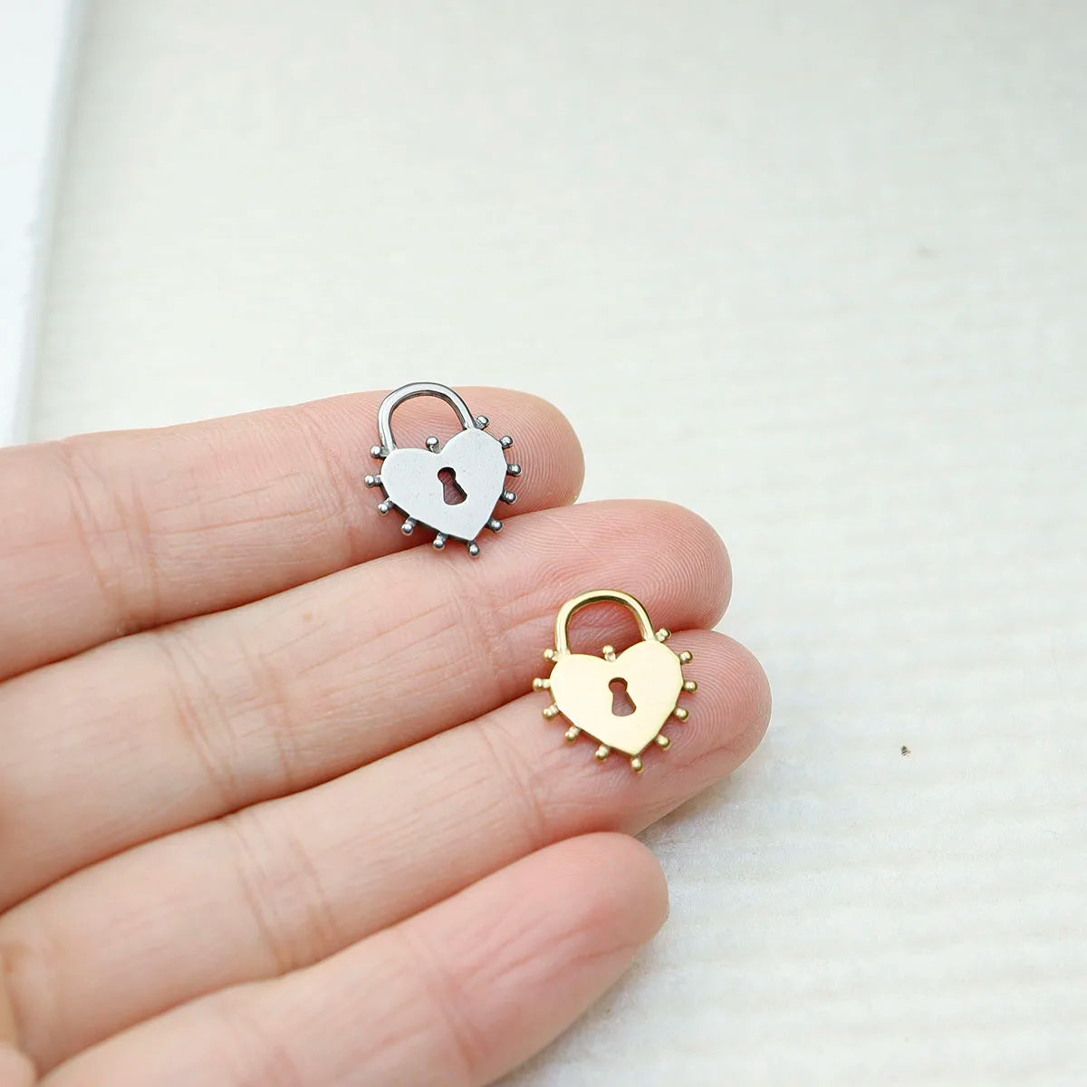 5pcs Casting Stainless Steel Lock Coin Charms DIY Fashion Jewelry Accessory Necklace Earrings Bracelets Handmaking PVD Plate