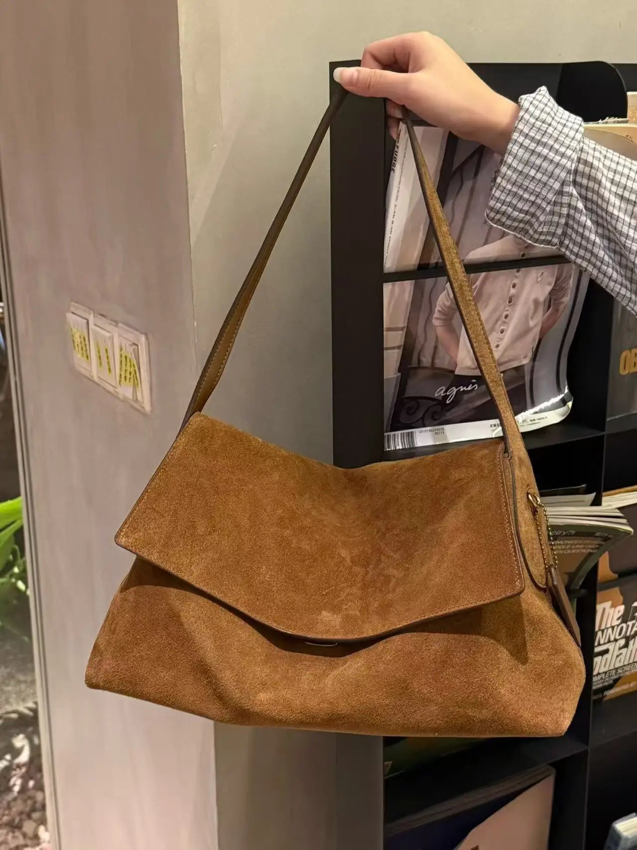Luxury Brand Genuine Leather Women Shoulder Bags Top Quality Cowhide Leather Underarm Bags Fashion Solid Hobo Flap Chelsea Bags