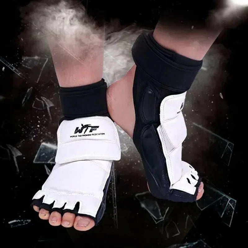 Half Finger Boxing Gloves Taekwondo Protective Foot Cover Martial Arts Combat Protective Training Hand and Foot Protection Set