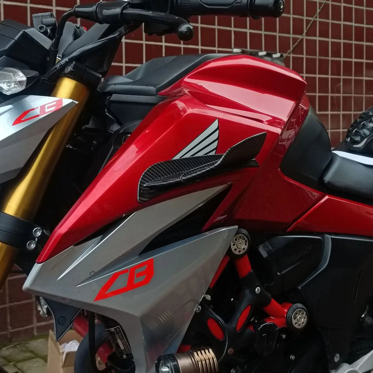 Motorcycle Universal Carbon Fiber Wing Let Guard Winglet Air Deflector For DUCATI For YAMAHA For Honda For Suzuki For Kawasaki