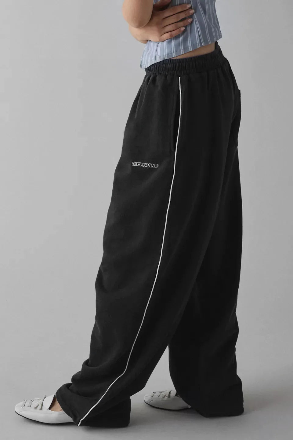 2026 summer wide leg sports pants, loose fit straight leg casual pants, comfortable Striped Wide Leg Sports Pants For Women