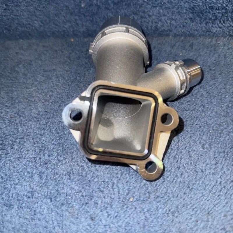 1Pcs Aluminum Waterpump Thermostat Connector Coolant Flange Pipe For BMW M47 M57 111122247744 11127806196 Engine Parts