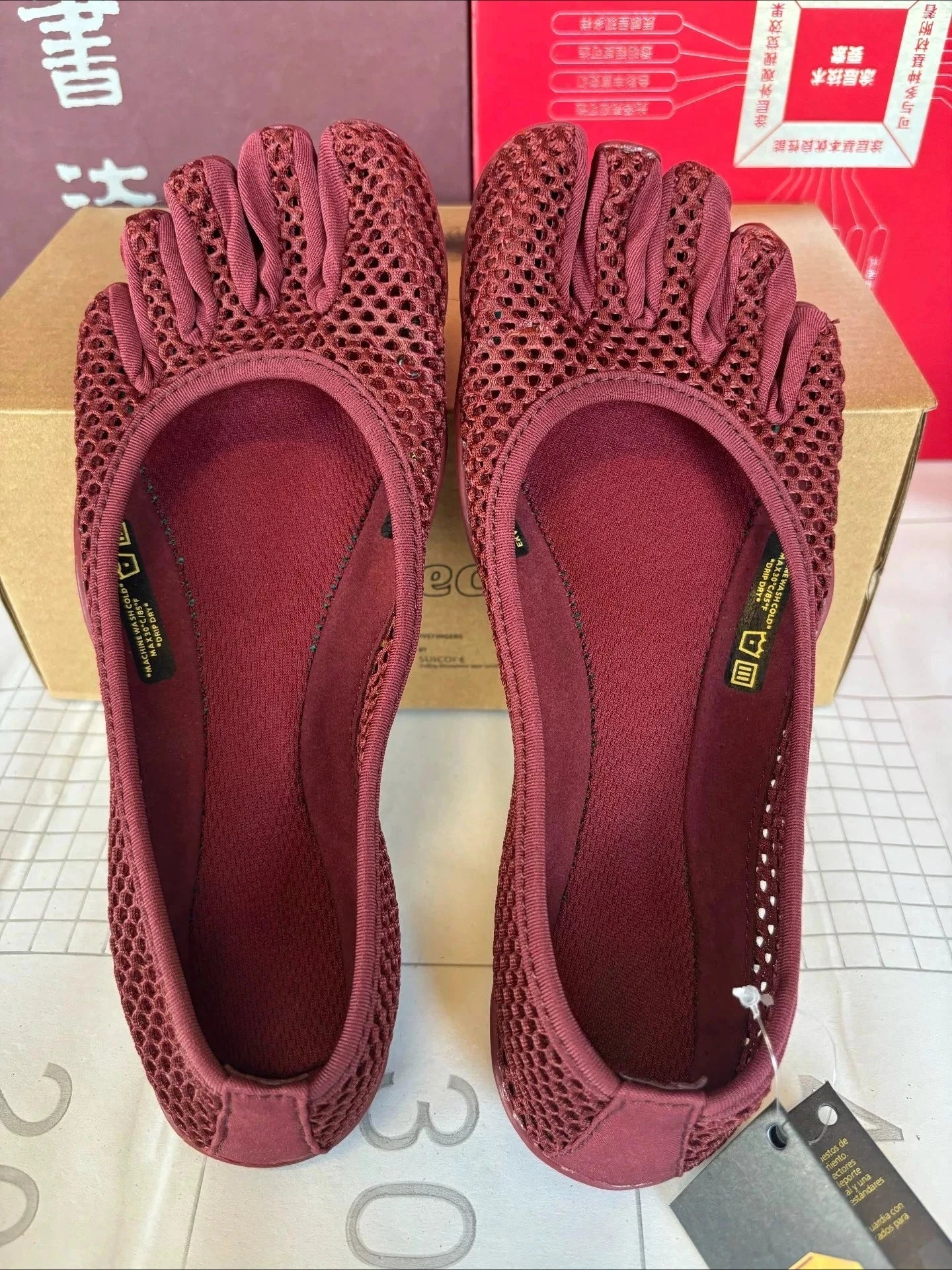 Five Fingers Breathable Non-Slip Barefoot Yoga Shoes Lightweight Indoor Gym Training Dance Casual Sports Sneakers