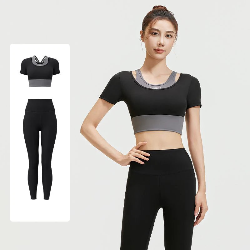 2026 New Women Running Fitness Activewear Set with Built-In Bra Pads Comfortable Breathable Body-Hugging 2 Piece Yoga Set
