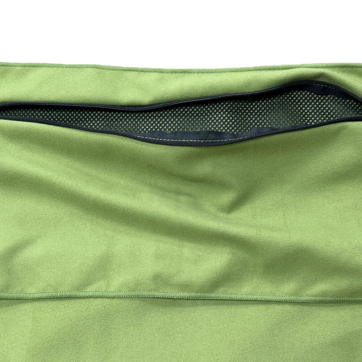 Gym Fitness Sports Towel with Zipper Pocket  Quick Dry Sweat-Wicking Stores Phone/Keys  CrossFit Training Workout Weightlifting