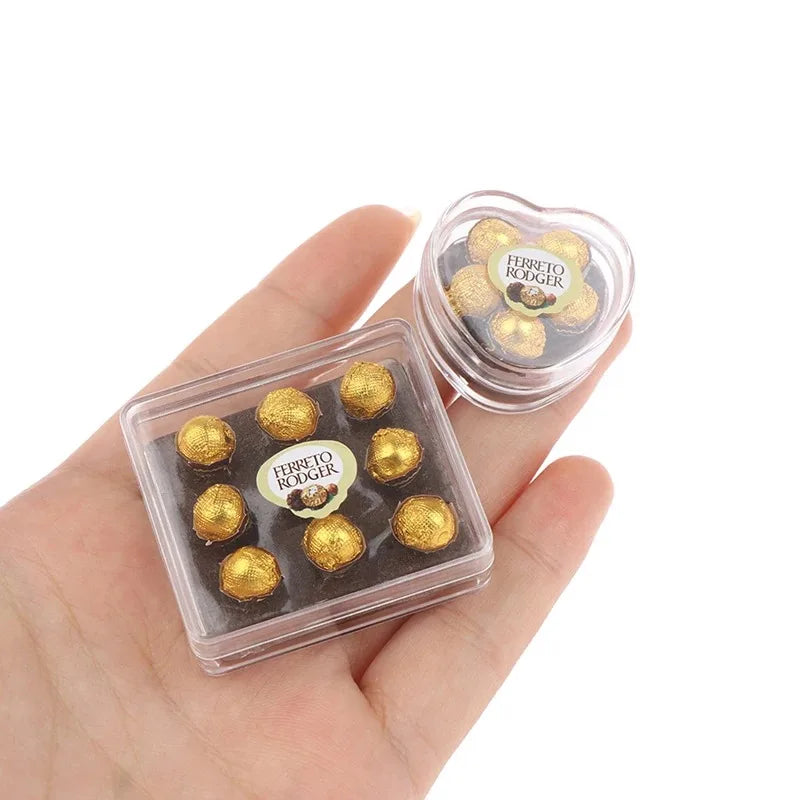 1/12 Scale Dollhouse Mini Boxed Chocolate Model, Simulated Fake Food, Kitchen Decor