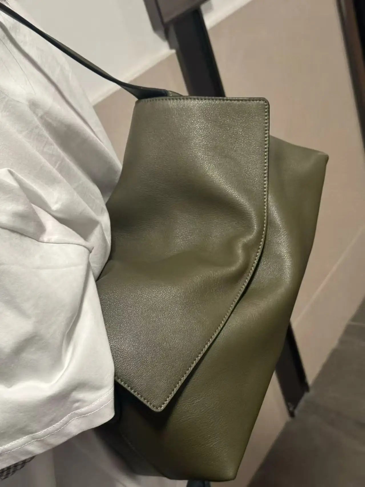 Luxury Brand Genuine Leather Women Shoulder Bags Top Quality Cowhide Leather Underarm Bags Fashion Solid Hobo Flap Chelsea Bags