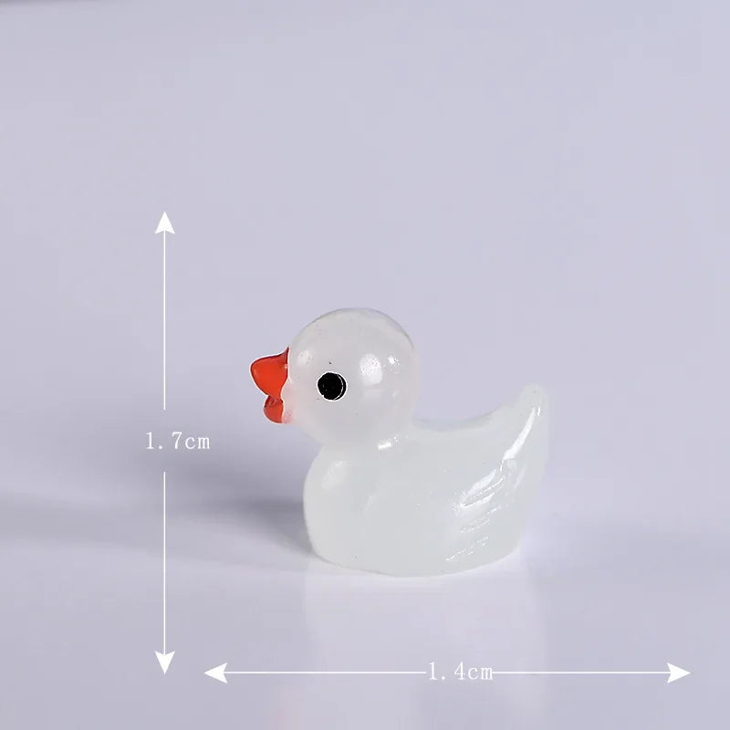 10Pcs Glow-in-the-Dark Resin Duck Set - Durable and Cute Car Dashboard Decor for A Charming Interior