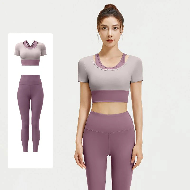 2026 New Women Running Fitness Activewear Set with Built-In Bra Pads Comfortable Breathable Body-Hugging 2 Piece Yoga Set