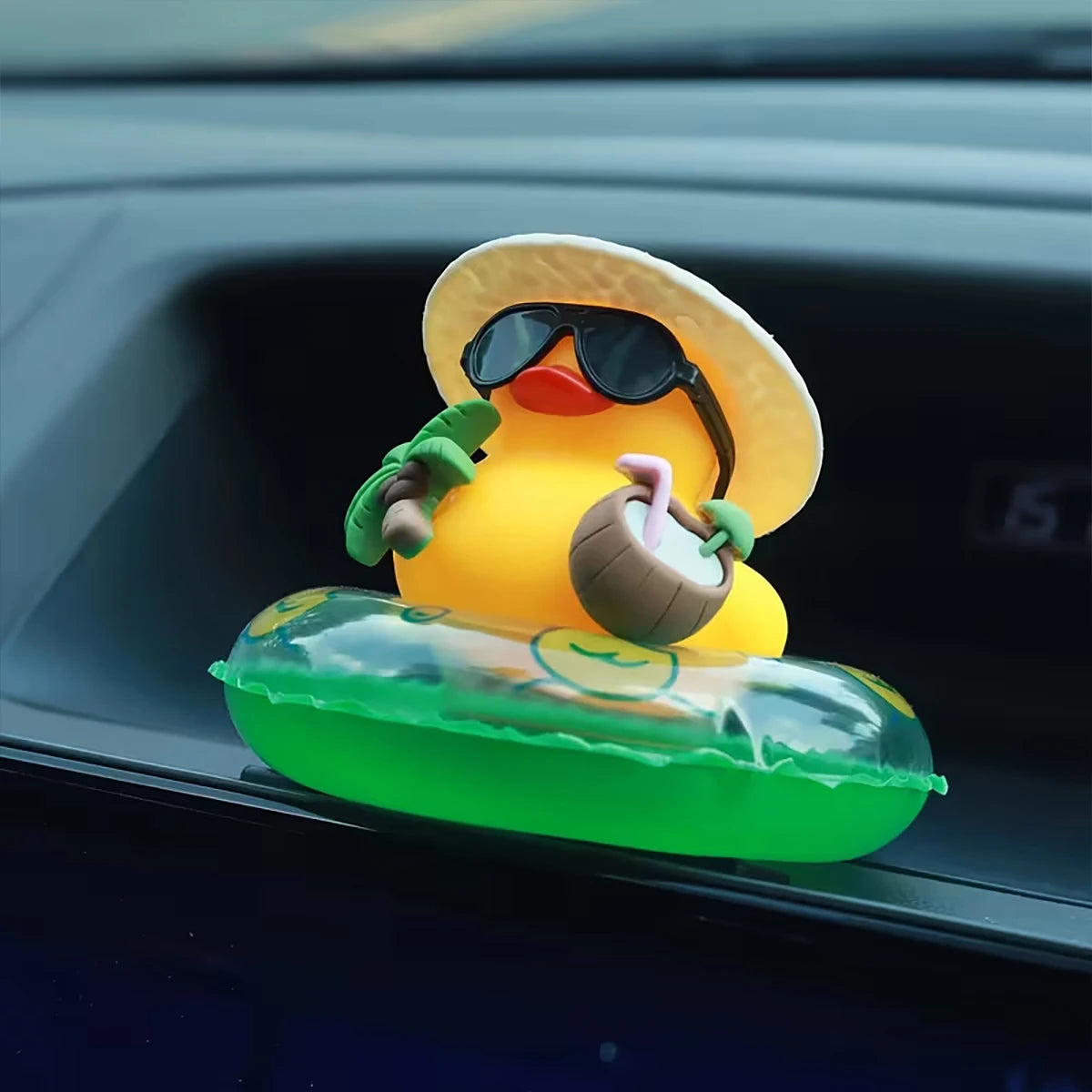 Summer duck cart decoration featuring coconut trees and green swimming rings, a fun gift for friends (including sticky pads)