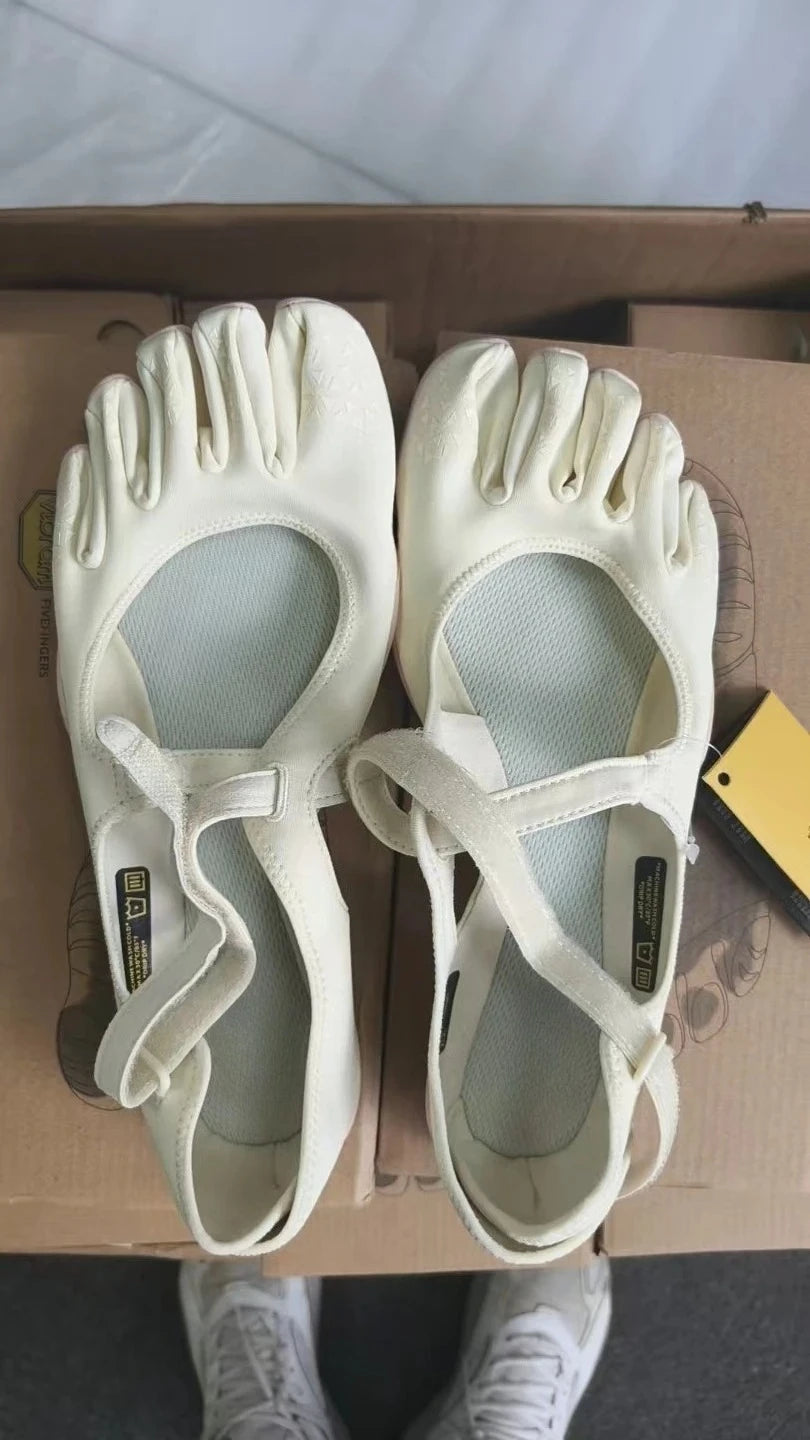 Five Fingers Breathable Non-Slip Barefoot Yoga Shoes Lightweight Indoor Gym Training Dance Casual Sports Sneakers