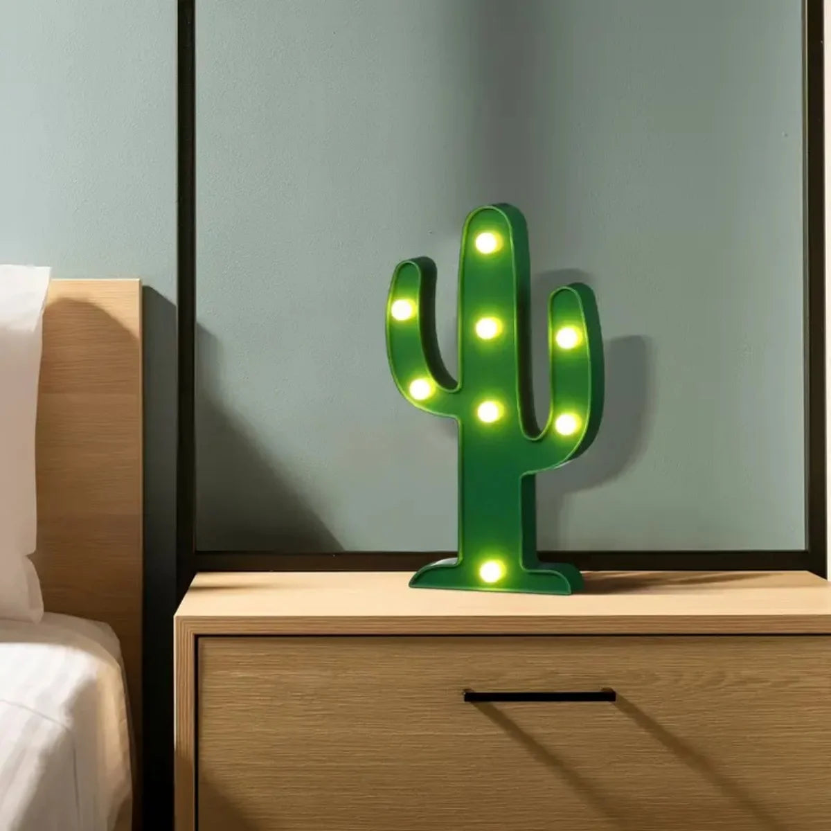1pc Cactus Shaped Battery Operated Night Light Green Plastic Cactus Mini Table Lamp Wall Mountable Suitable For Bedroom Decor