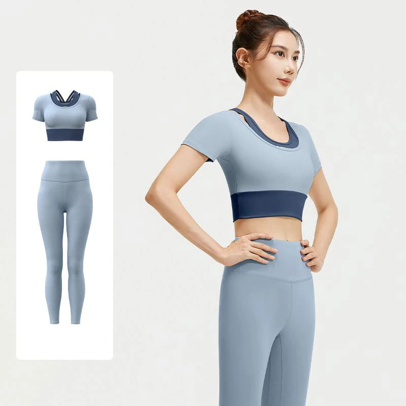 2026 New Women Running Fitness Activewear Set with Built-In Bra Pads Comfortable Breathable Body-Hugging 2 Piece Yoga Set