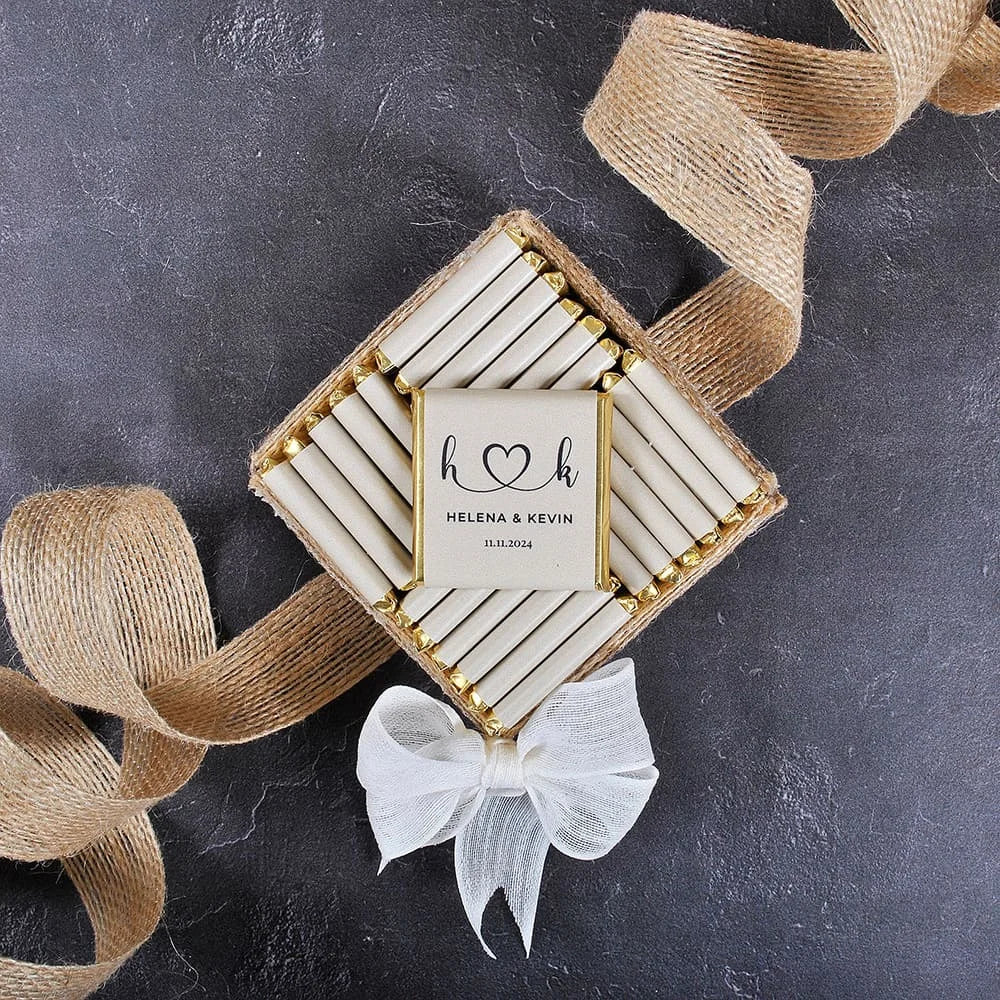50pcs Wedding Chocolate Packing Papers Engagement Label Stickers for Party Chocolate Favors Wedding Table Decoration