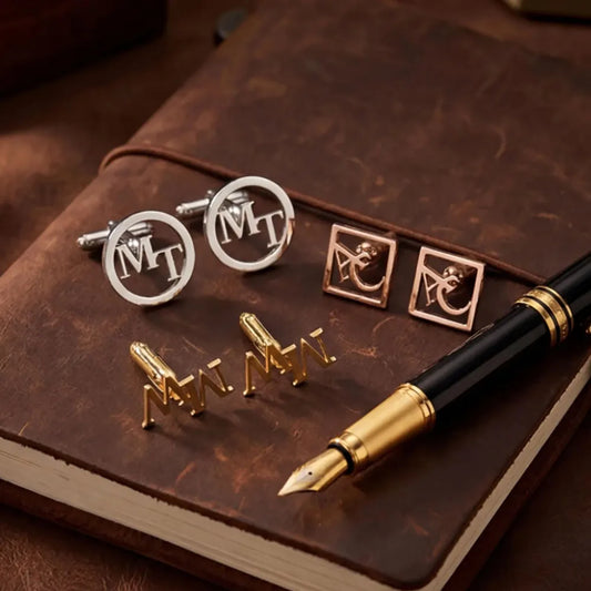 Private custom letter cufflinks, minimalist, light luxury, glossy cufflinks, men's high-end French shirts, suits, exquisite acce