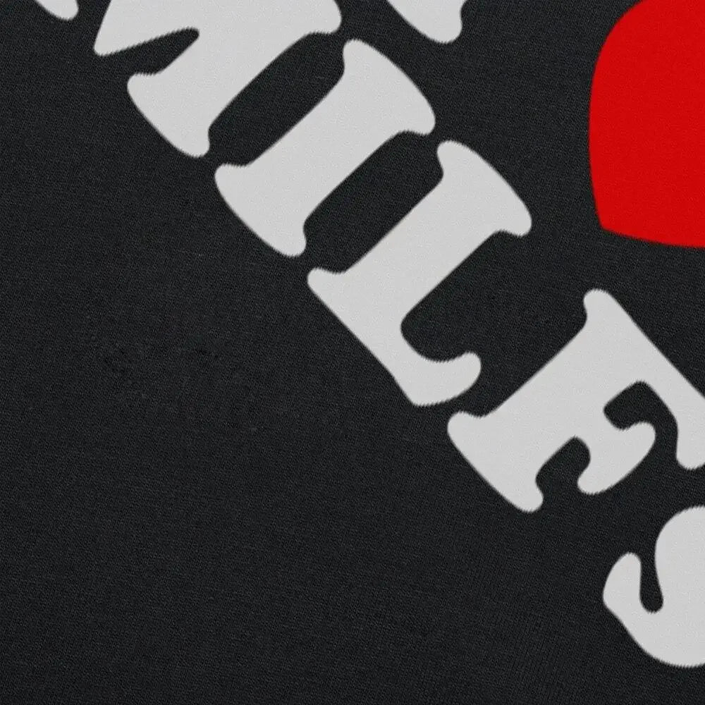 Funny I Love MILFs Heart T Shirts Graphic Streetwear Short Sleeve Birthday Gifts Summer Style T-shirt Mens Summer T Shirt