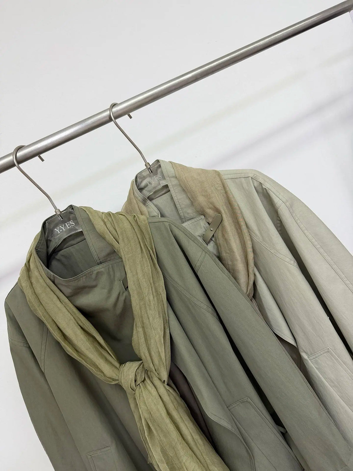 Simple And Atmospheric Lace Up Trench Coat For Women, 2026 Autumn New Commuter Loose Jacket With Silk Scarf