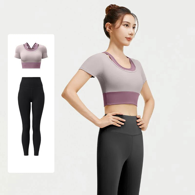 2026 New Women Running Fitness Activewear Set with Built-In Bra Pads Comfortable Breathable Body-Hugging 2 Piece Yoga Set