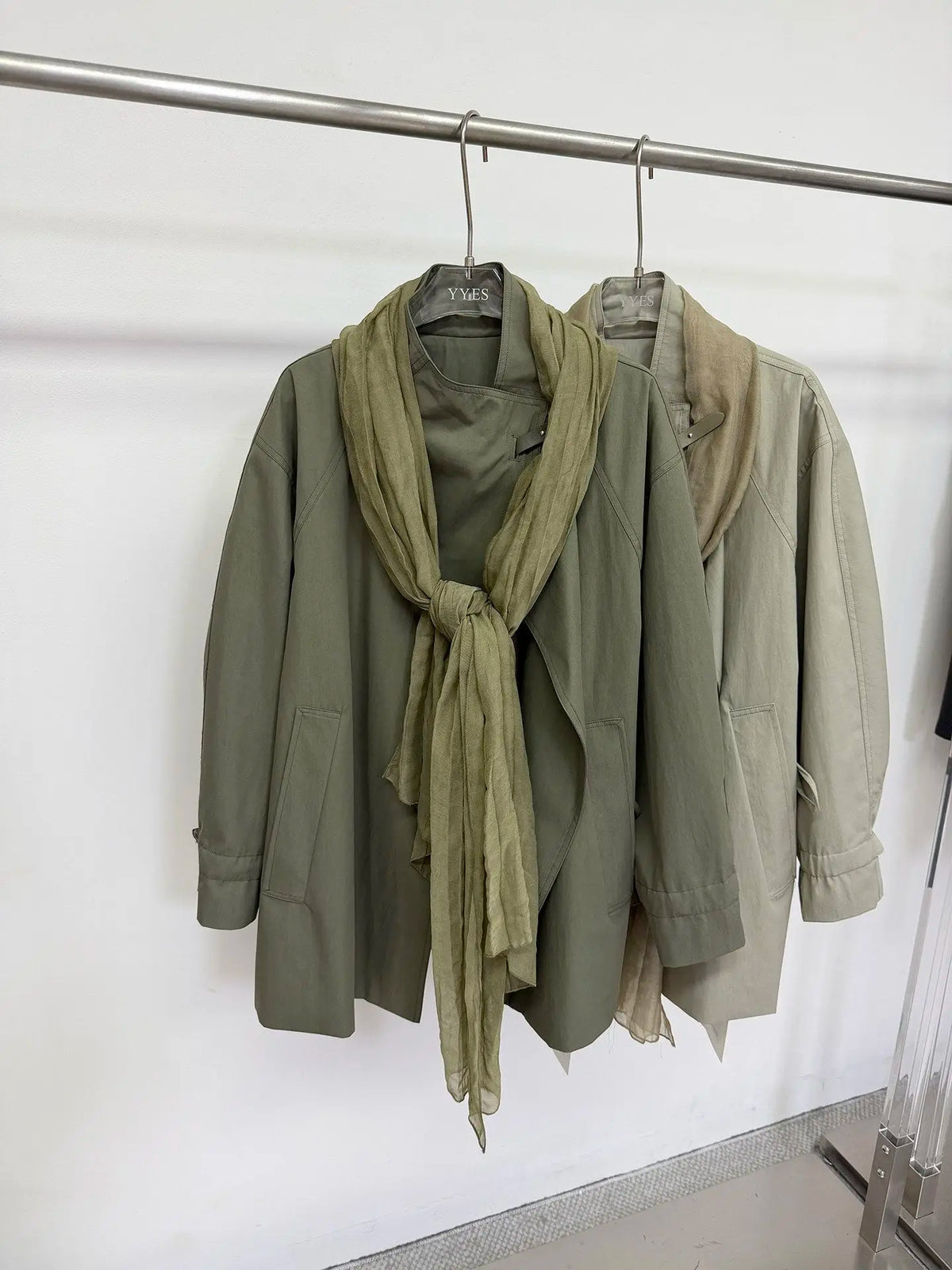 Simple And Atmospheric Lace Up Trench Coat For Women, 2026 Autumn New Commuter Loose Jacket With Silk Scarf