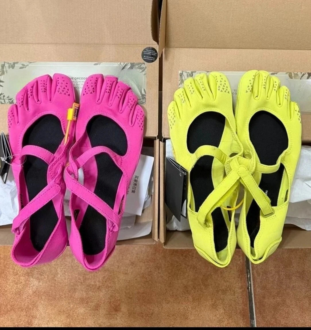 Five Fingers Breathable Non-Slip Barefoot Yoga Shoes Lightweight Indoor Gym Training Dance Casual Sports Sneakers
