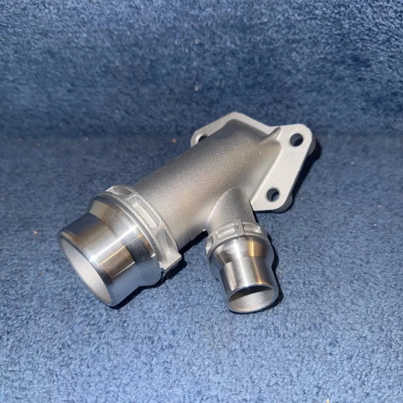 1Pcs Aluminum Waterpump Thermostat Connector Coolant Flange Pipe For BMW M47 M57 111122247744 11127806196 Engine Parts