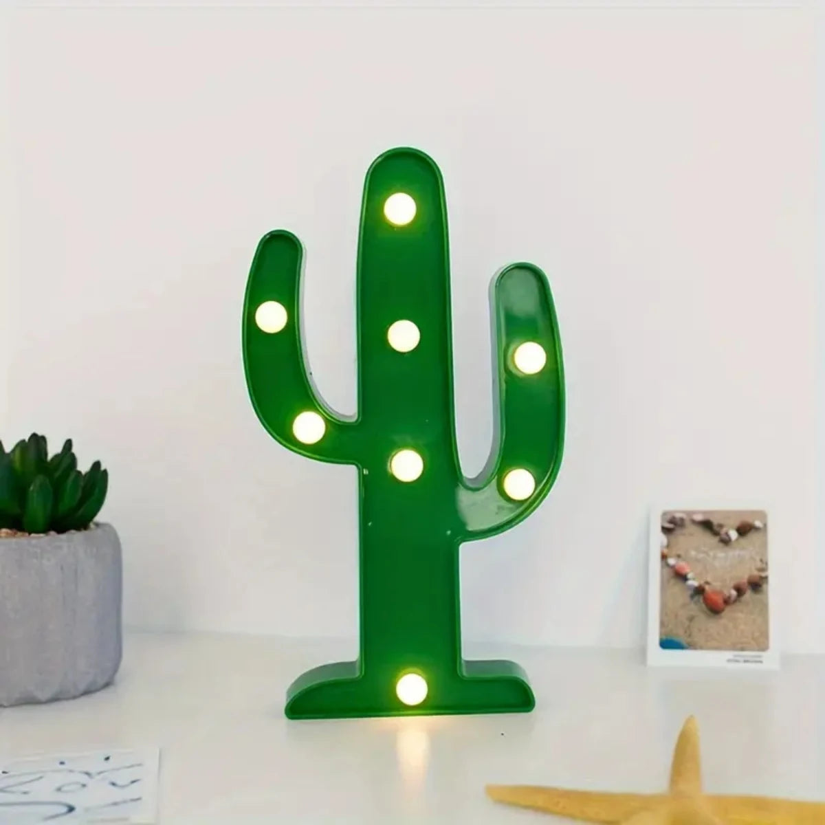 1pc Cactus Shaped Battery Operated Night Light Green Plastic Cactus Mini Table Lamp Wall Mountable Suitable For Bedroom Decor