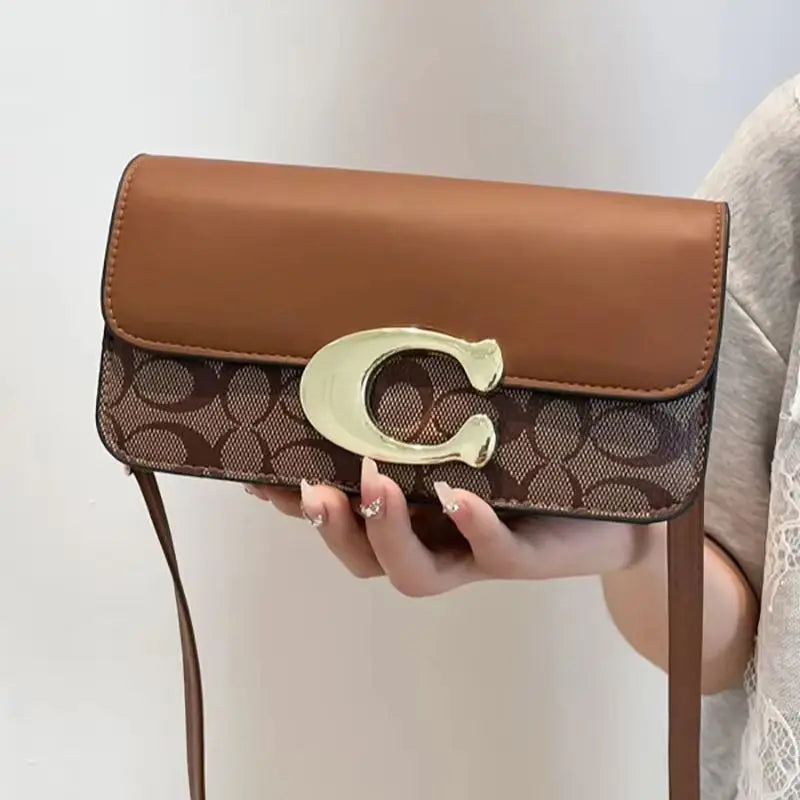 New Bag Women's New Versatile Small Square Bag Fashion Design Retro Tofu Bag High-grade Texture Shoulder Messenger Bag