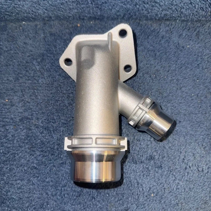 1Pcs Aluminum Waterpump Thermostat Connector Coolant Flange Pipe For BMW M47 M57 111122247744 11127806196 Engine Parts