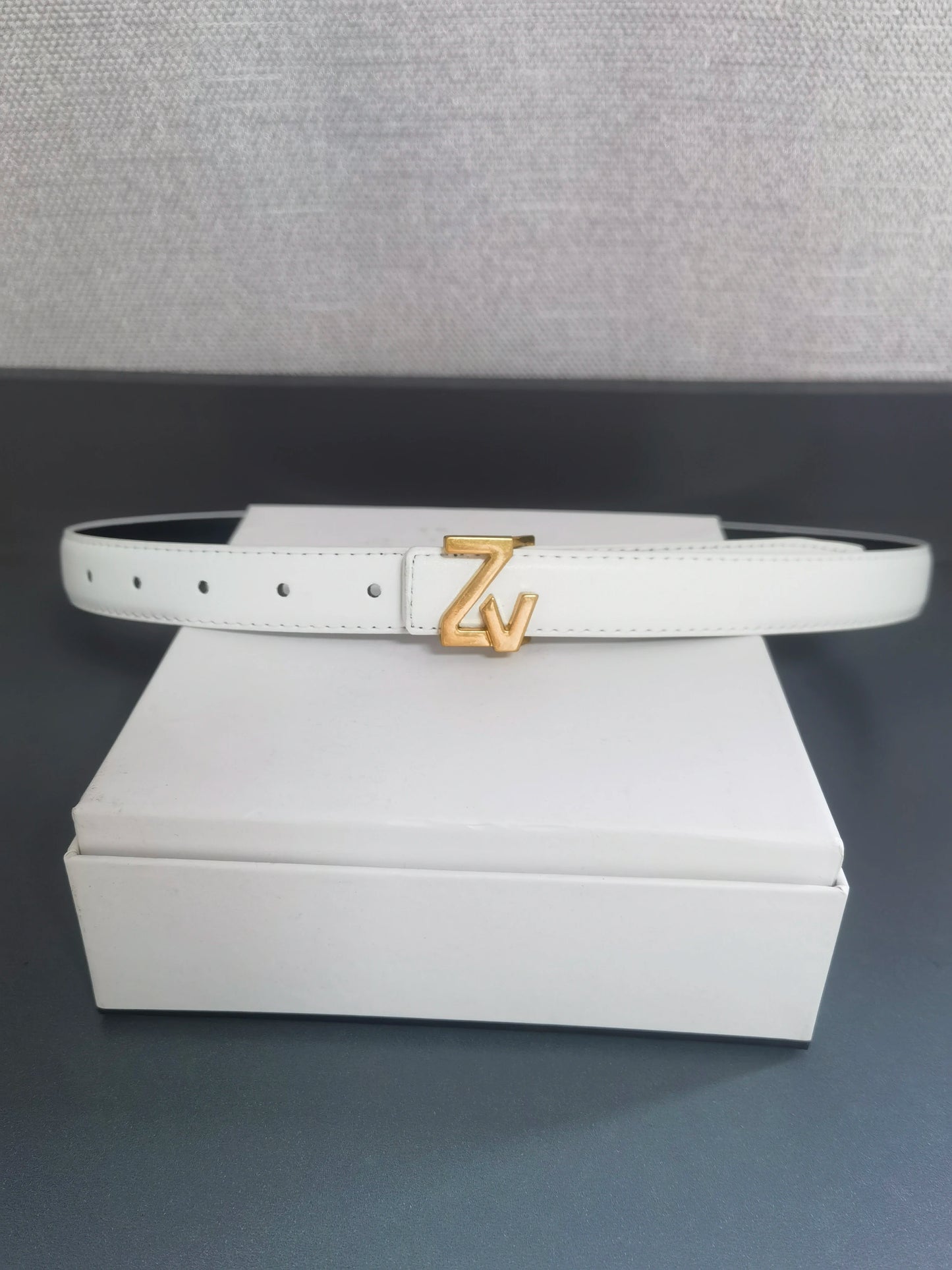 Luxury thin 25mm Reversible Leather Brand Belt Women Design Lady Girl Belt for women Waist Belt Chic Dress Party Belt for jeans